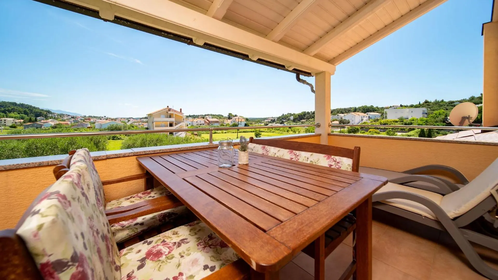 Foric Apartments With Outdoor Heated Pool Rab Town