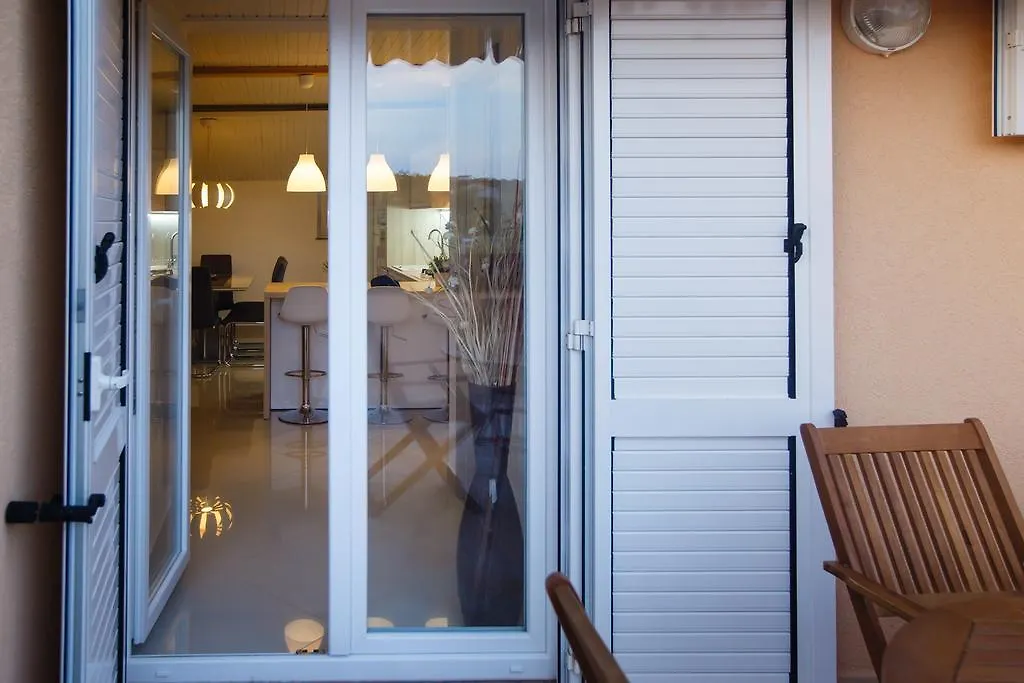 Foric Apartments With Outdoor Heated Pool Rab Town